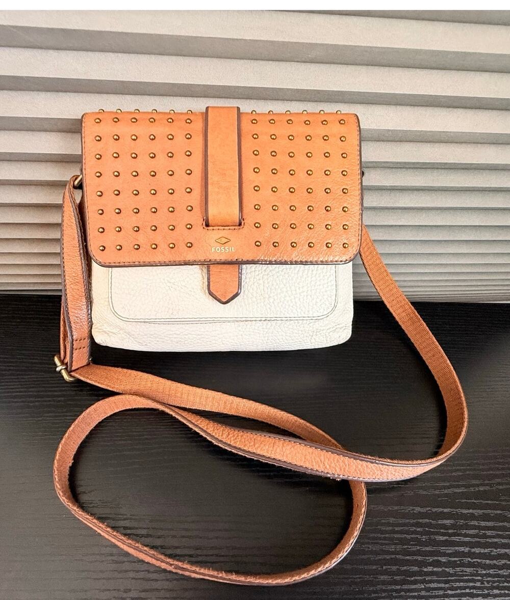Fossil Ivory & Tan Studded Leather Crossbody Bag Messenger Purse Vintage